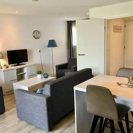 Boutique De Zwaluw Hotel 3*