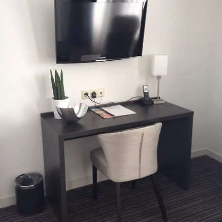 Boutique De Zwaluw 3*