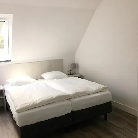 Boutique De Zwaluw Hotel 3*