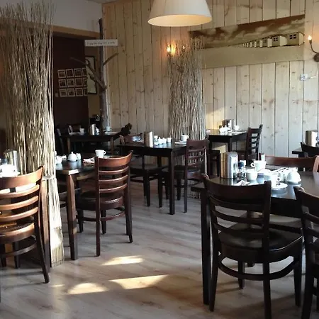 Hotel Boutique De Zwaluw 3*