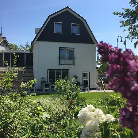 Boutique De Zwaluw 3*