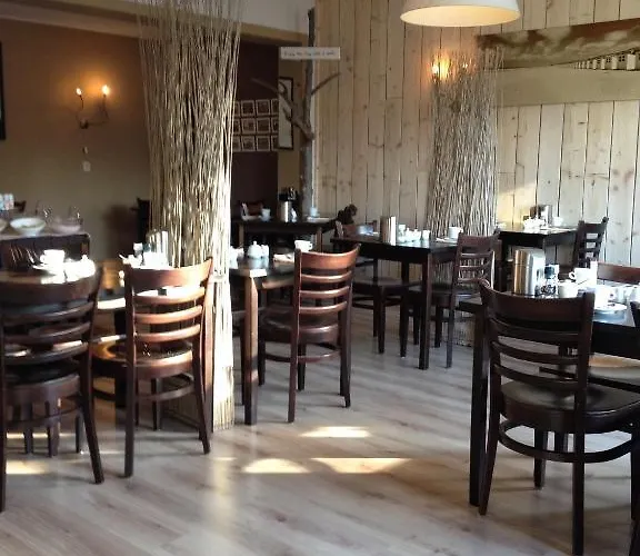 Boutique De Zwaluw 3*